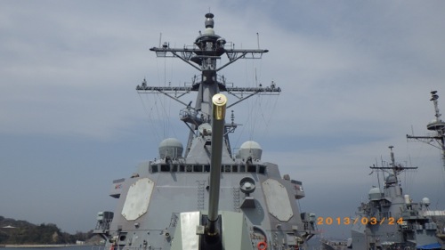 横須賀米軍　スプリングフェスタ　2013　ミサイル駆逐艦マスティン　主砲